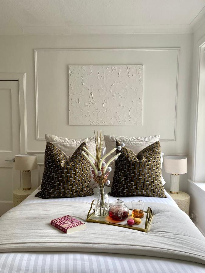 Stylish & Chic Central Apartment With Hot Tub Perth Exteriör bild